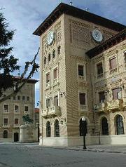 Fachada de la Academia General Militar de Zaragoza