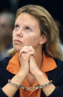 Charlize Theron, irreconocible tras el maquillaje